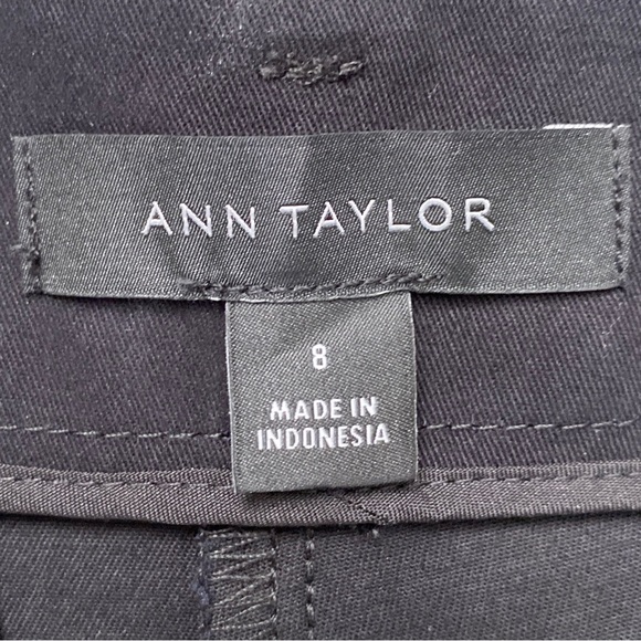 Ann Taylor Black Boardwalk Short Bermuda Shorts Classic Style Size 8 - Picture 7 of 8